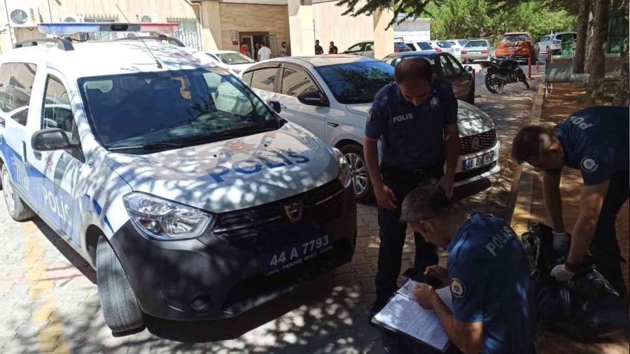 Akrabalar arasındaki kavgada kan aktı