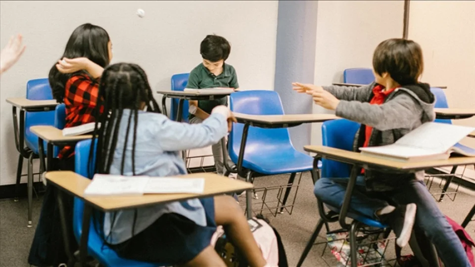  Akran zorbal��� neden yayg�nla��yor?