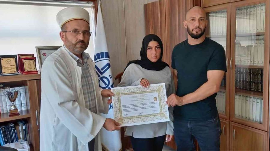 Alman vatanda�� Zonguldak'ta M�sl�man oldu