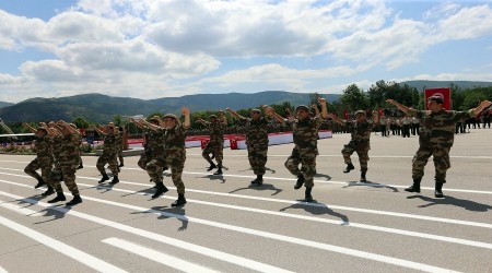 Amasya'da, Yemin eden Mehmetçikler zeybek oynadı