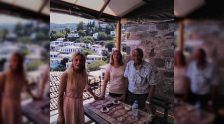 Annesini, babasını ve ablasını vurup intihar etti, villada dehşet