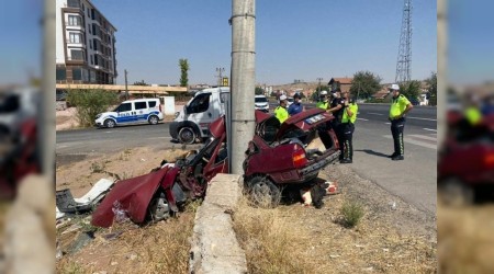 Araç hurdaya döndü, sürücü hayatını kaybetti