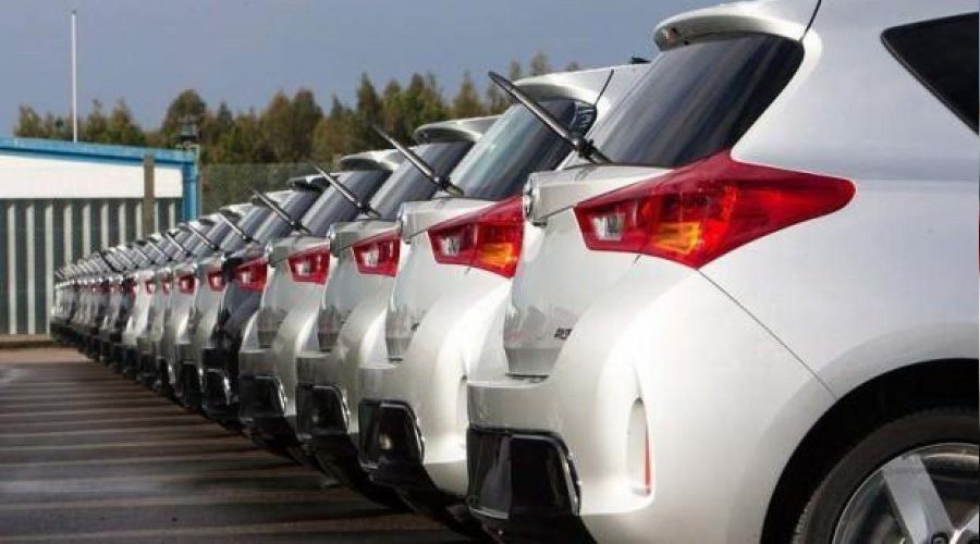 Avrupa otomobil pazarı yüzde 25,2 daraldı
