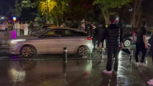 Ba�dat Caddesi�nde �ampiyonluk kutlamas�nda gerginlik