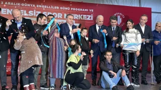 Bakan Bak: ocuklar uyurken sessiz kalnr, ocuklar lrken sessiz kalnmaz