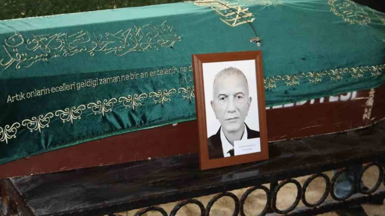 Barış görüşmesinde darp edilerek öldürülen öğretim görevlisine son veda