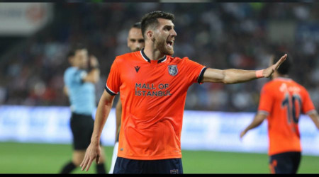 Başakşehir ayrılığı açıkladı