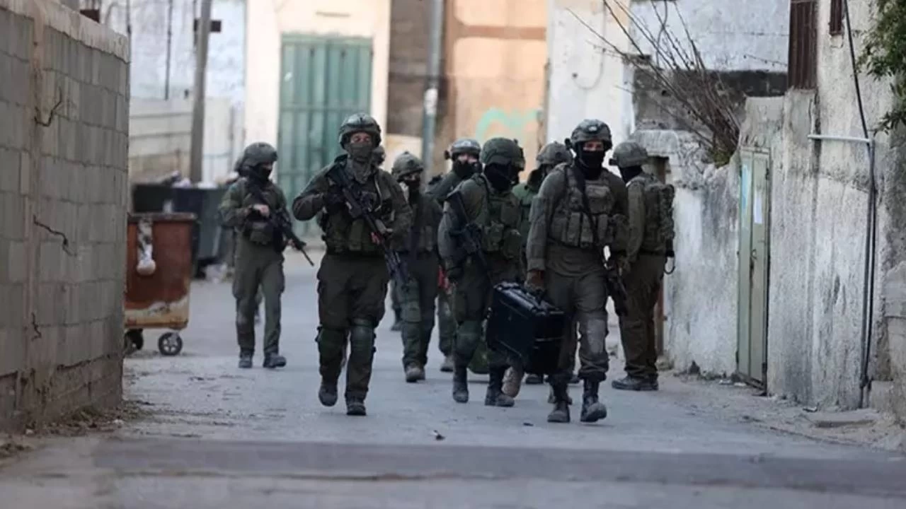 Bat eria'da byk abluka: 30 Filistinli daha gzaltna alnd