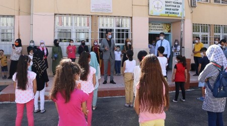 Belediyeden 5300 öğrenciye kırtasiye malzemesi