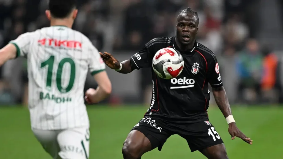 Be�ikta� Olaitan'� satt�! Yerine isim bile bulundu
