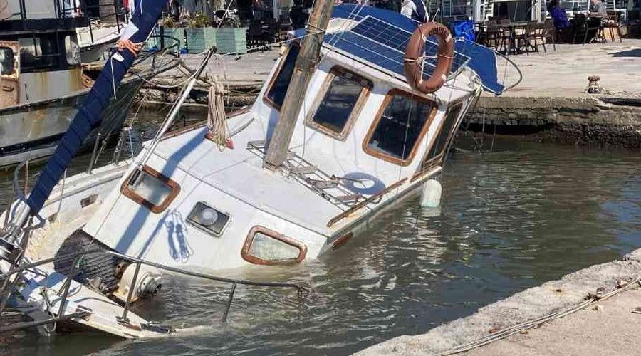 Bodrum'da tekneleri fırtına vurdu