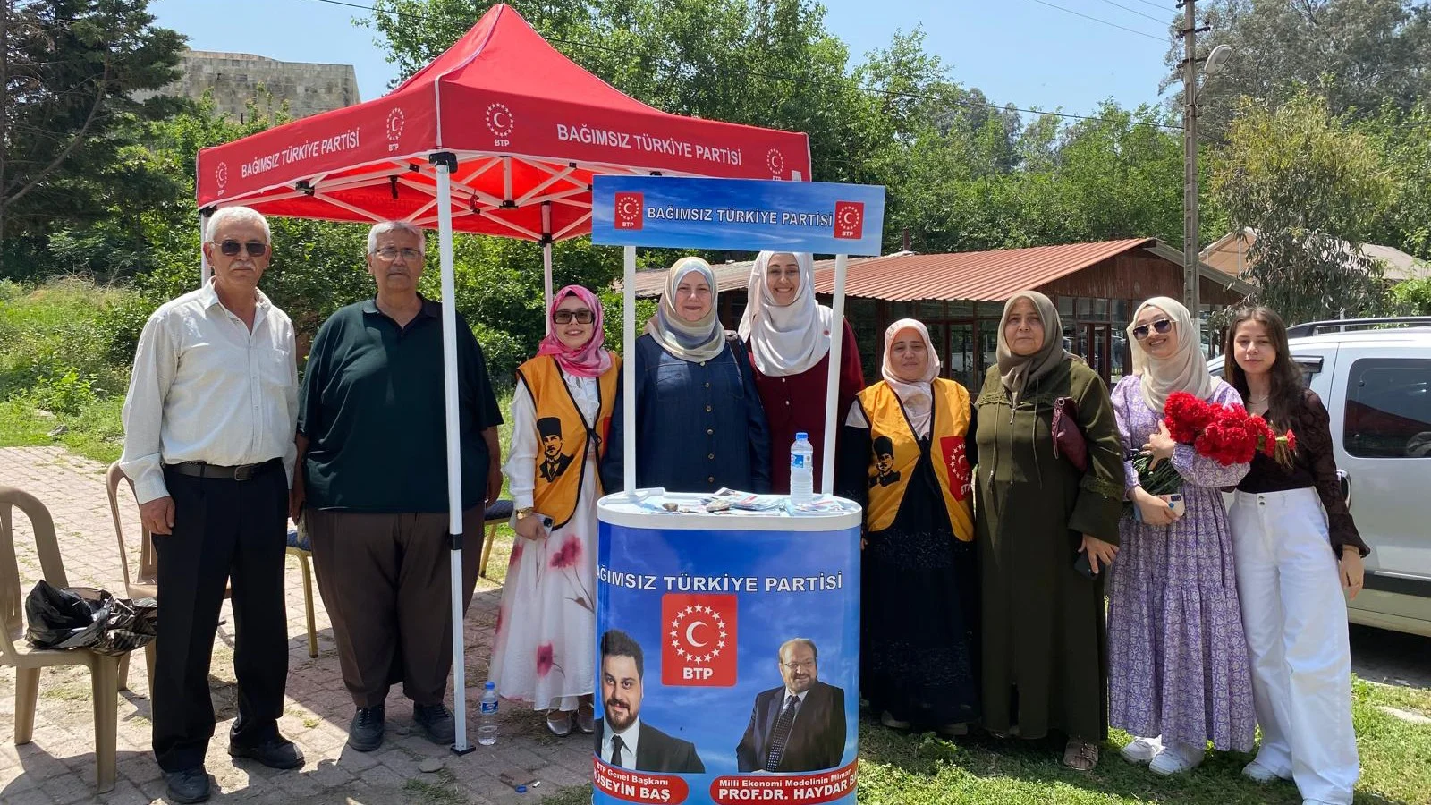 BTP Genel Başkan Yardımcısı Seçil Mumcuoğlu Hatay’da: Payas Meydanı’nda Anneler Günü coşkusu