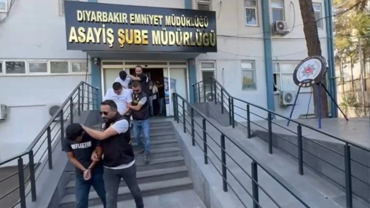 Bunlarda 'E-devlet' çetesi