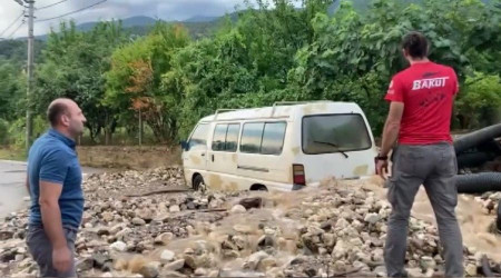 Bursa'da sel vatandalar uykuda yakalad