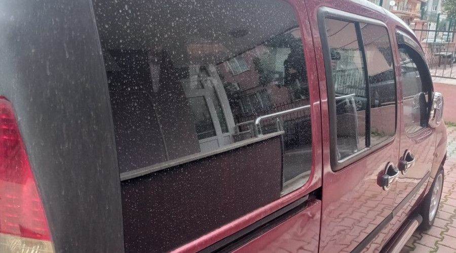 �ama��r suyuyla arac�n� y�kad�ktan sonra fenala��p �ld�