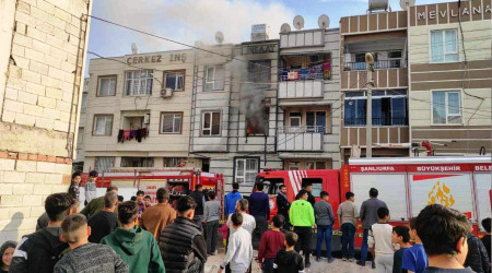 Cezaevinden izinli çıktı evini yaktı