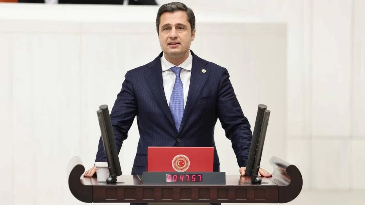 CHP'li Y�cel'den iktidara: T�rkiye g��l� ama sizin sayenizde de�il, size ra�men g��l�