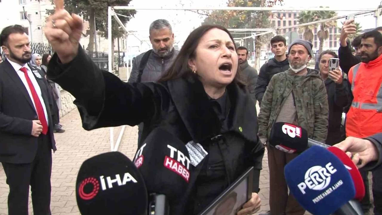 Çocuğunu İsias Otel enkazında kaybeden anne adliye önünde feryat etti