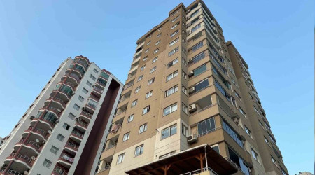 13. kattan düşen çocuk öldü