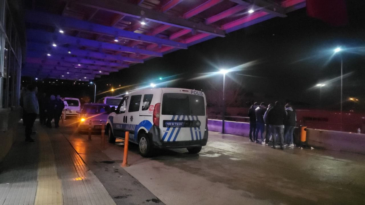 Çorum'da hastane bahçesinde ateş eden 8 zanlı tutuklandı