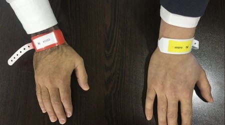Covid-19 için bileklik takma uygulaması başladı