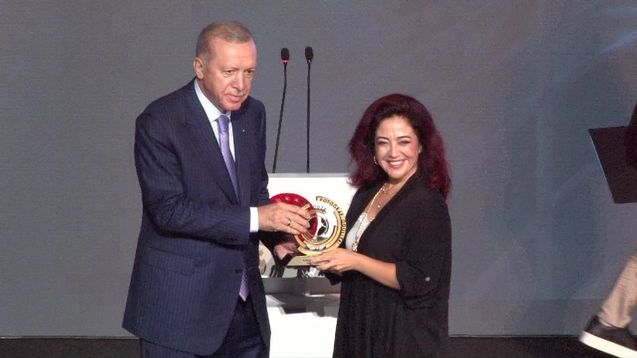 Cumhurba�kan� Erdo�an: '�l�m kusanlara kar�� 15 Temmuz'da destan yazd�k"