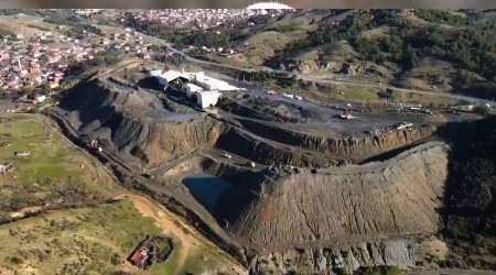 Demir madeninde pasa yığınları çöktü, çevreciler ayağa kalktı