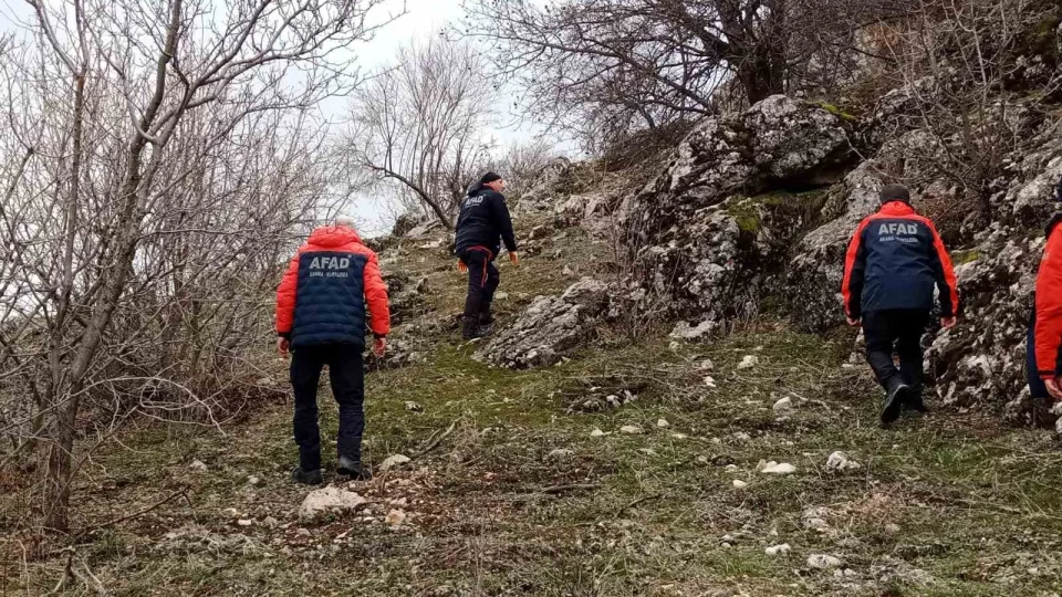 Elaz��'da 17 g�nd�r kay�p �ahsa ait bir ize rastlanmad�