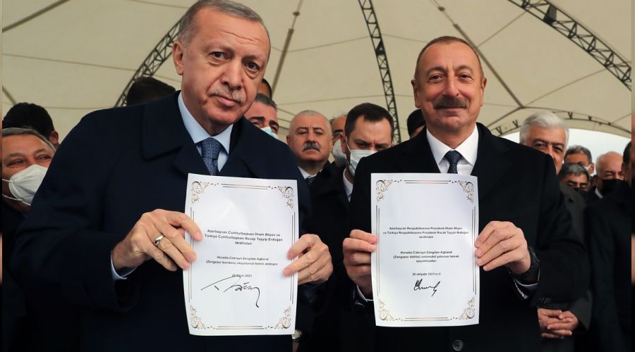 Erdoan, Cengiz Holding'in otoyol projesinin temelini att