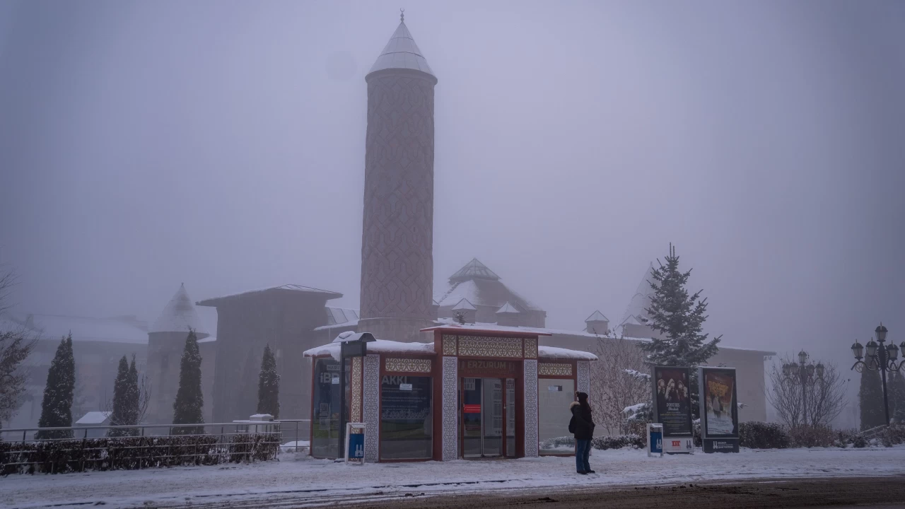 Erzurum, Ağrı, Ardahan ve Kars yeniden beyaza büründü