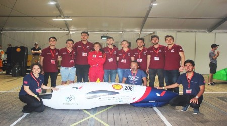 ESTÜ Hidroana ekibinden Londra'da büyük başarı