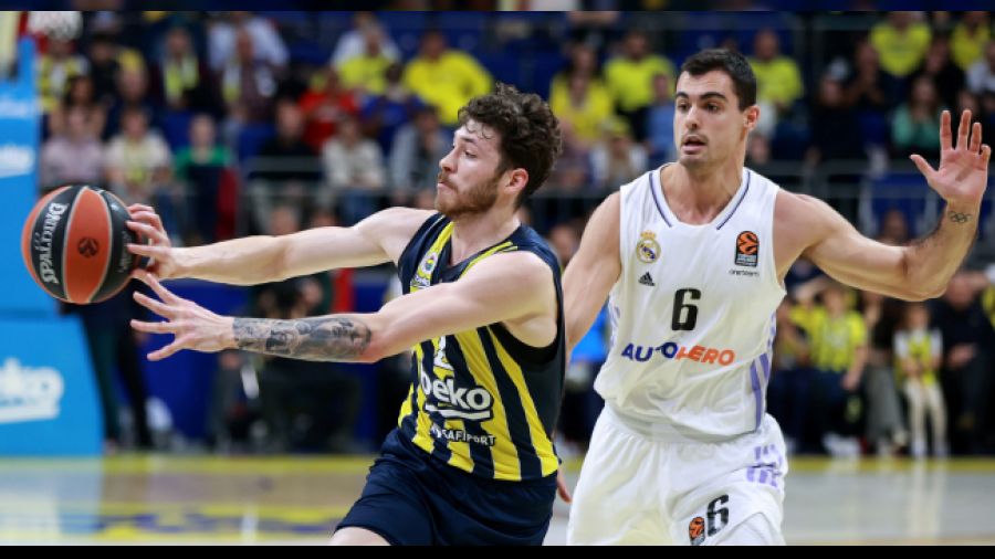 Fenerbahe 4 ma sonra yenildi 