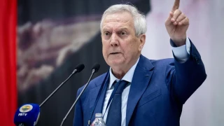 Fenerbah�e neden transfer yapam�yor, Aziz Y�ld�r�m'a kim engel oluyor?