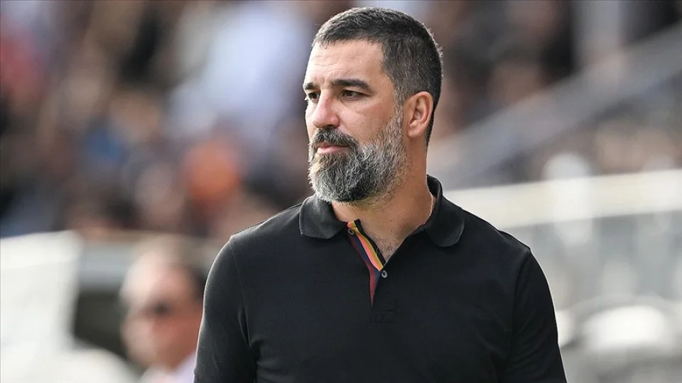 Fenerbah�e'de Arda Turan s�rprizi