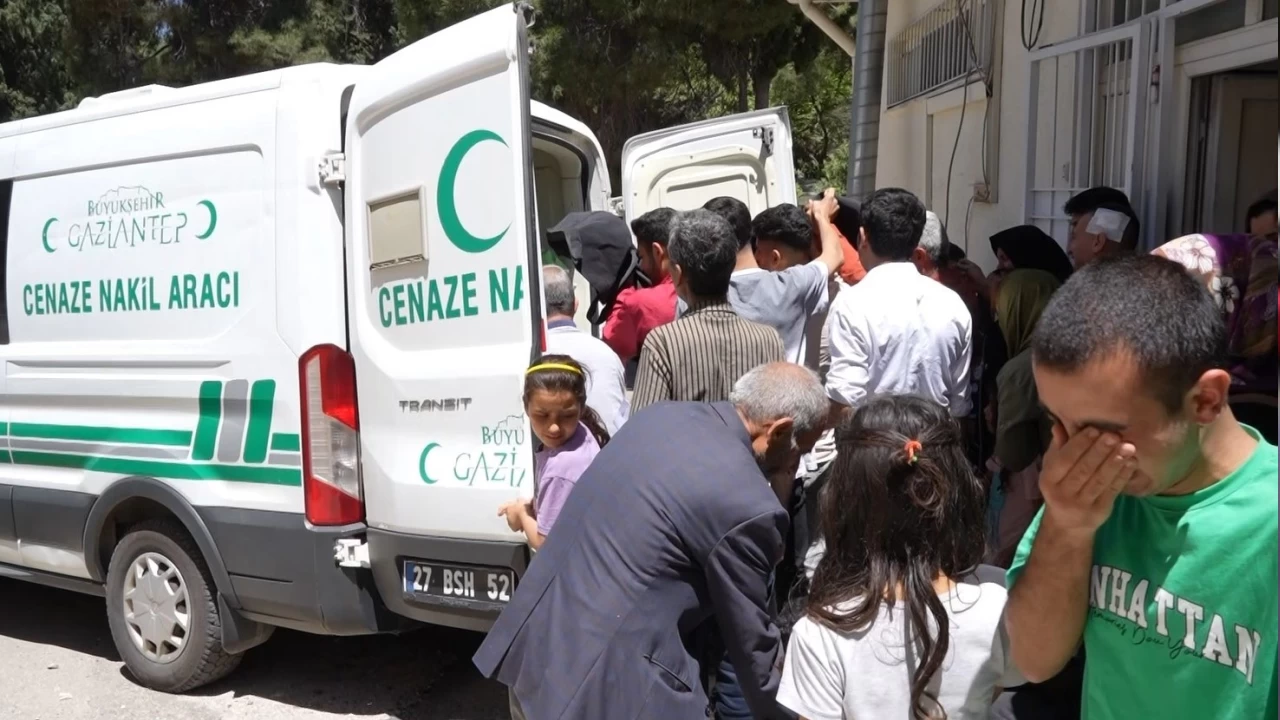 Gaziantep'te feci kaza: 2 ölü, 6 yaralı