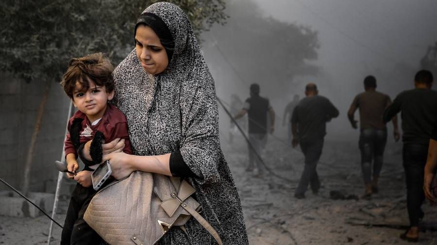 Gazze hükümeti: Gazze halkının yüzde 70'i evlerinden ayrılmak zorunda kaldı