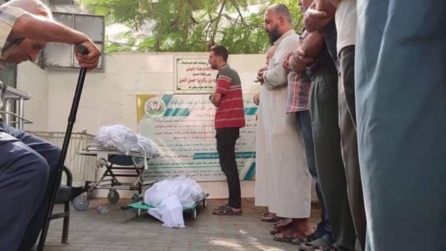 Gazze'de evleri boşaltılması istenen Filistinliler Şifa Hastanesi'ne sığınıyor