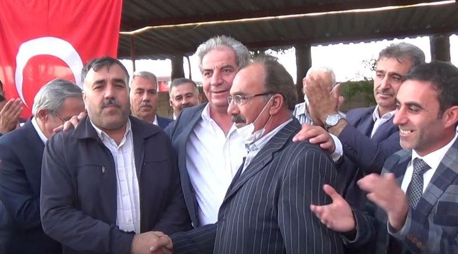 Gençlerin kız kavgası kan davasına dönüşmeden engellendi