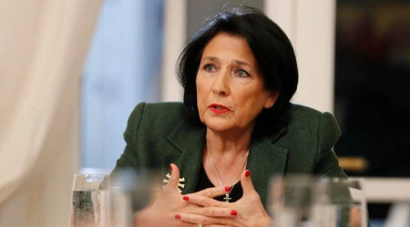 Grcistan Cumhurbakan Zurabivili "anayasay ihlal etmekten" sulu bulundu