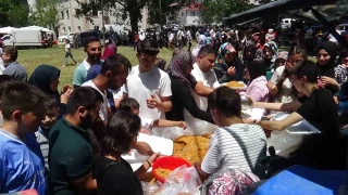 Hacet Bayram'da kavurma ve pilav datld