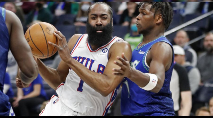 Harden ilk maçında galibiyete etki etti