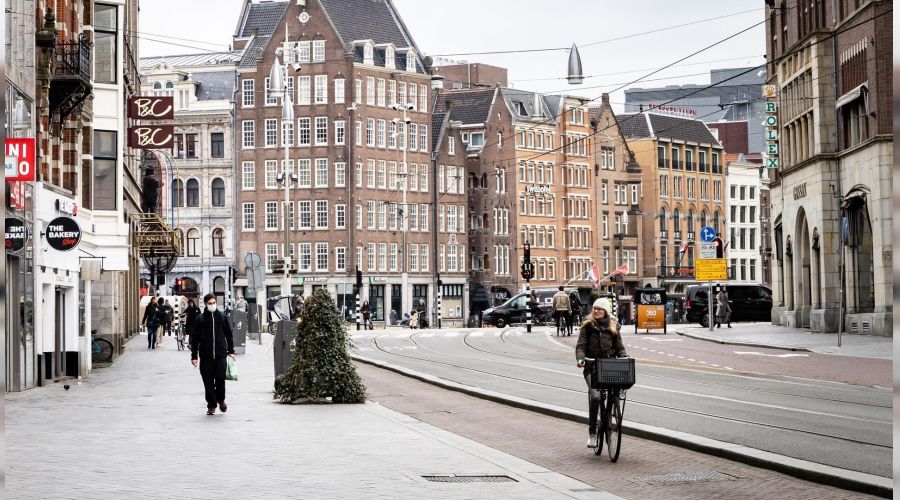 Hollanda'da k�s�tlamalar kademeli olarak kald�r�l�yor