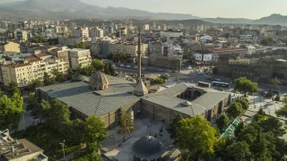Hunat Hatun Medresesi ve Camii
