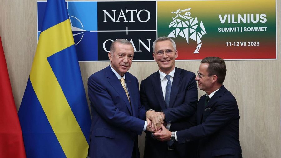 İsveç, Cumhurbaşkanı Erdoğan'ın İsveç'in NATO'ya Katılım Protokolü'nü imzalamasından memnun