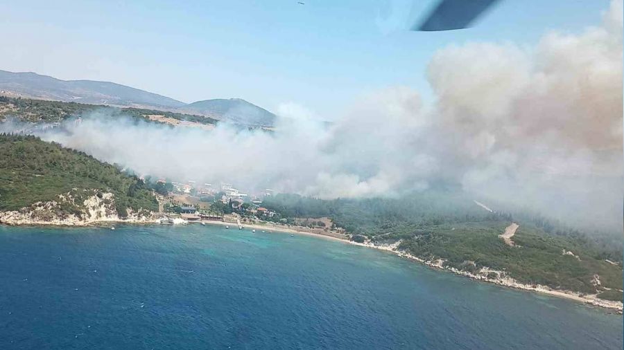 İzmir'de uçak seferleri normale döndü