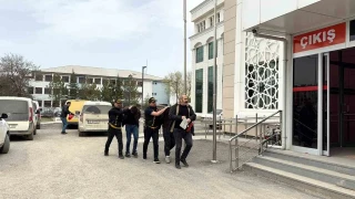 Kahramanmara�'ta 2,1 milyonluk vurgun yapan sahte polisler yakaland�