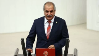 Kardeşi tarafından bıçaklanan eski İYİ Parti Milletvekili Ahmet Çelik ağır yaralandı