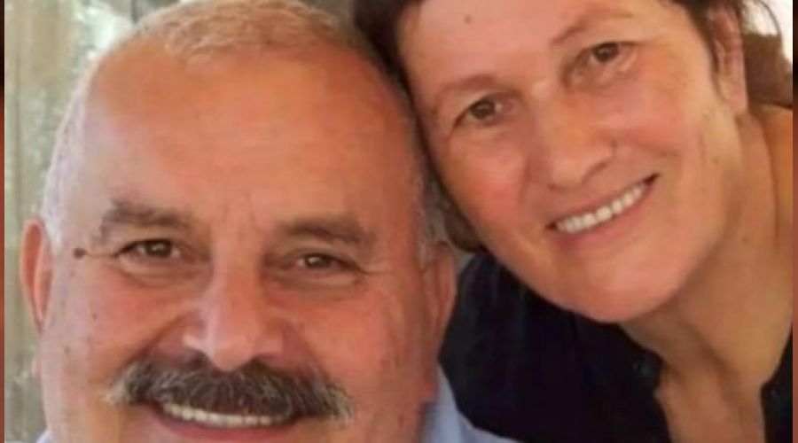 Kar� koca bir hafta arayla koronadan �ld�