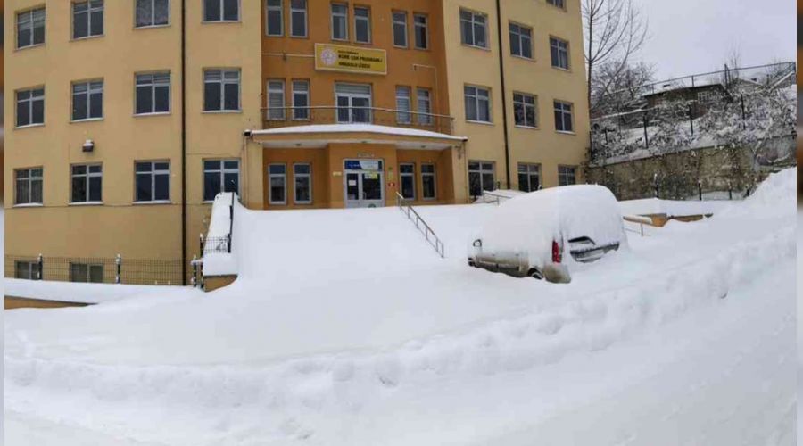 Kastamonu'nun 14 il�esinde okullar tatil