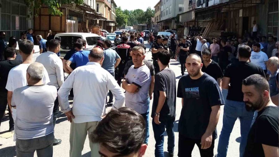 Kiracı ile iş yeri sahibi kavgası: 5 yaralı
